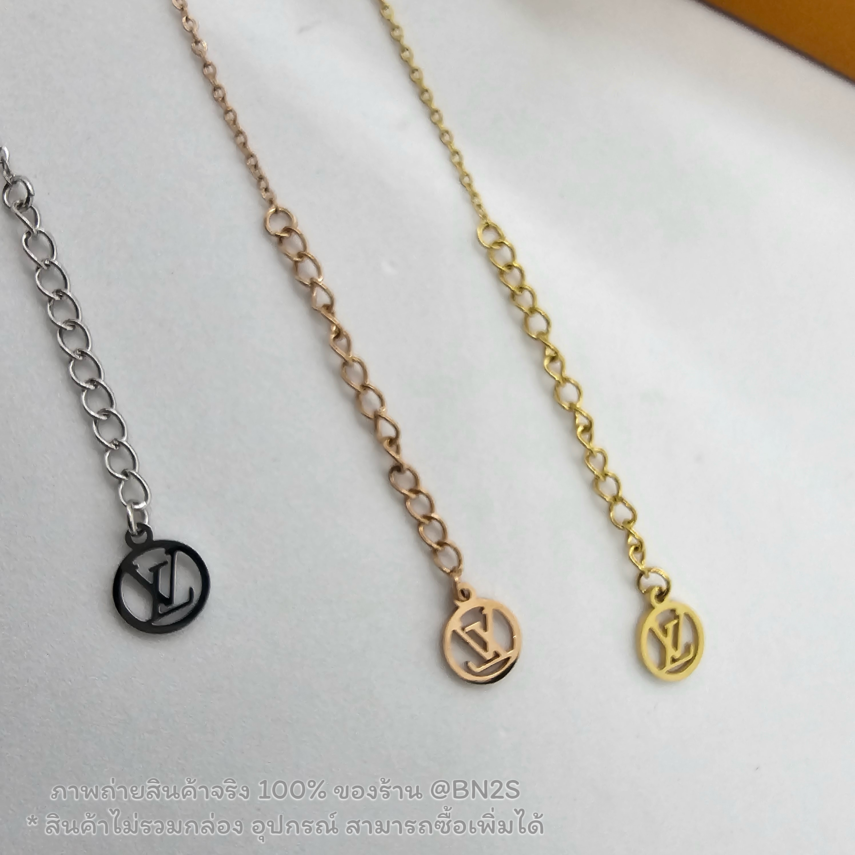 สีทอง | สร้อยข้อมือหลุยส์ Louis Vuitton Monogram Chain Bracelet อะไหล่สีทอง ประดับคริสตัล สายโซ่ ลายโมโนแกรม พร้อมส่งในไทย