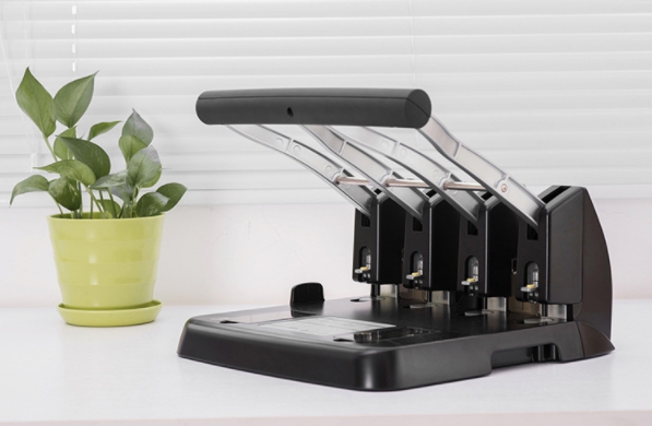 เครื่องเจาะกระดาษ4รูSTD-15004 เจาะรูกระดาาหนา 150 แผ่น มาแทนรุ่นKw trio 9540