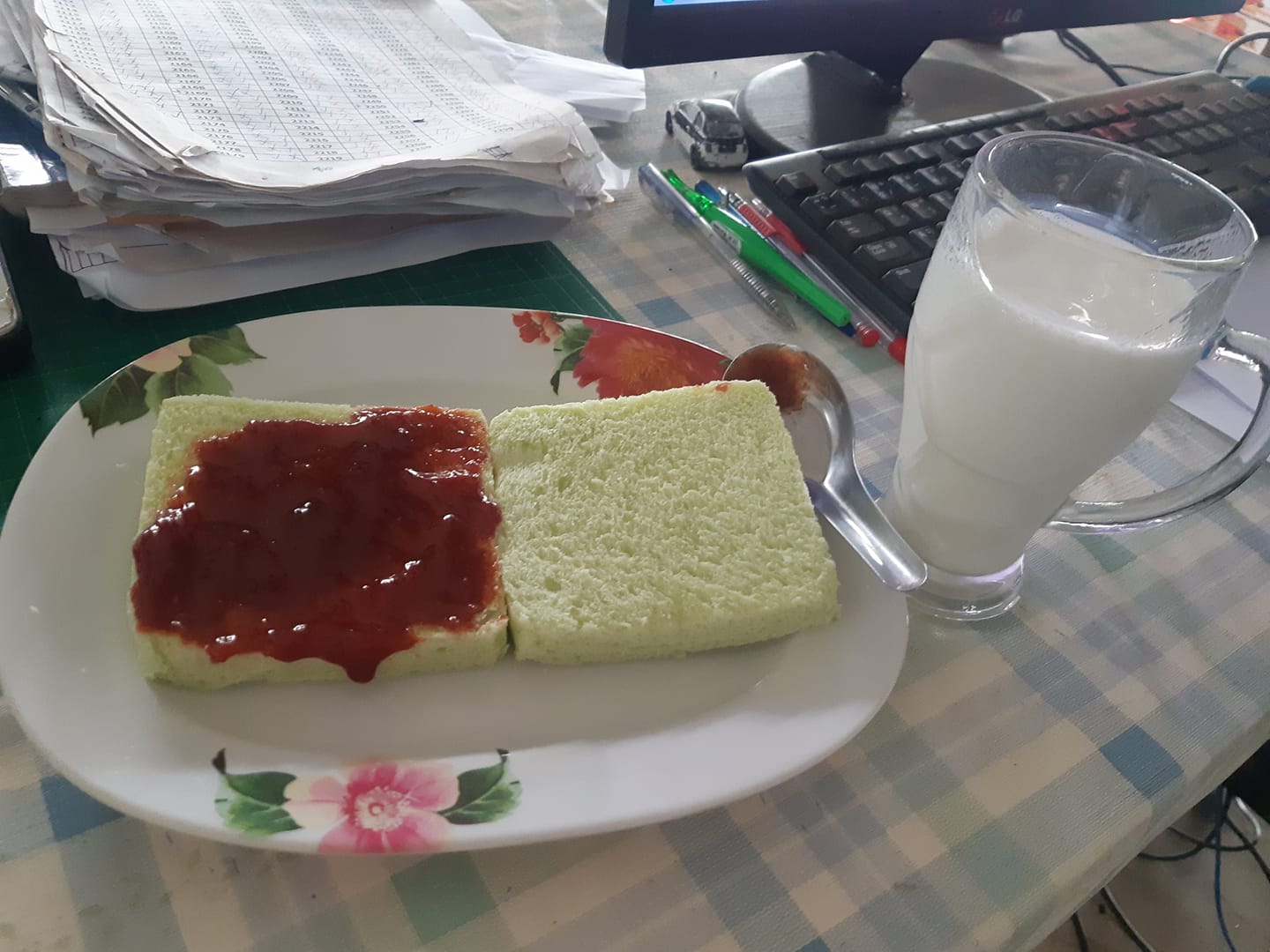 แยมพรุน พลัม