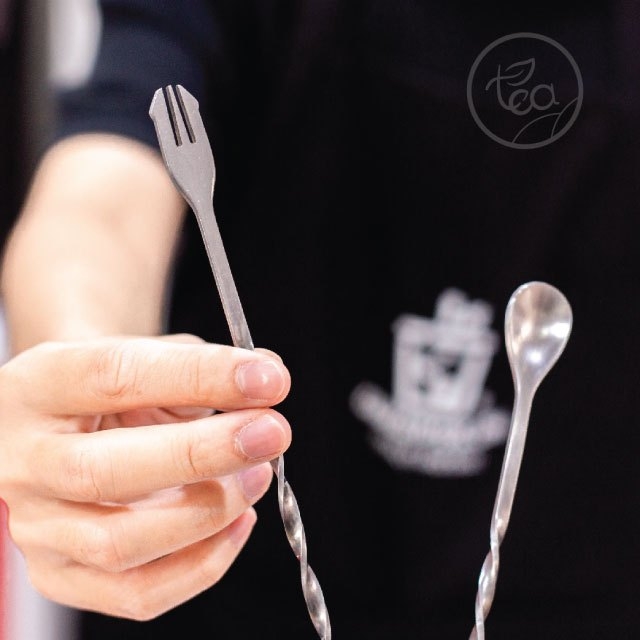 ช้อนคนเหล็ก Mix Stainless Spoon ช้อนคนค็อกเทล ปลายส้อม ความยาว 25cm ช้อนชงกาแฟ จำหน่ายโดย ทีอีเอ