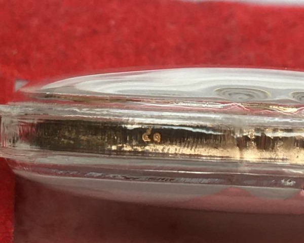 เหรียญเสมาหลวงพ่อพัฒน์ รุ่นพยัคแสนล้าน จัดสร้างโดยป๋อง สุพรรณ รายการที่ ๑๓ เนื้อนวะ ลงยาจีวร เลี้ยมกันน้ำพร้อมใช้ หมายเลข ๕๑