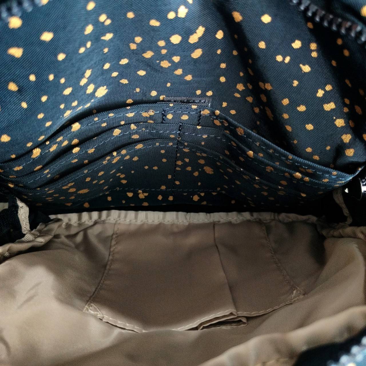 คิปลิ้ง Candy 2 ways backpack กระเป๋าเป้ สะพายข้าง กระเป๋าถือ KIPLING