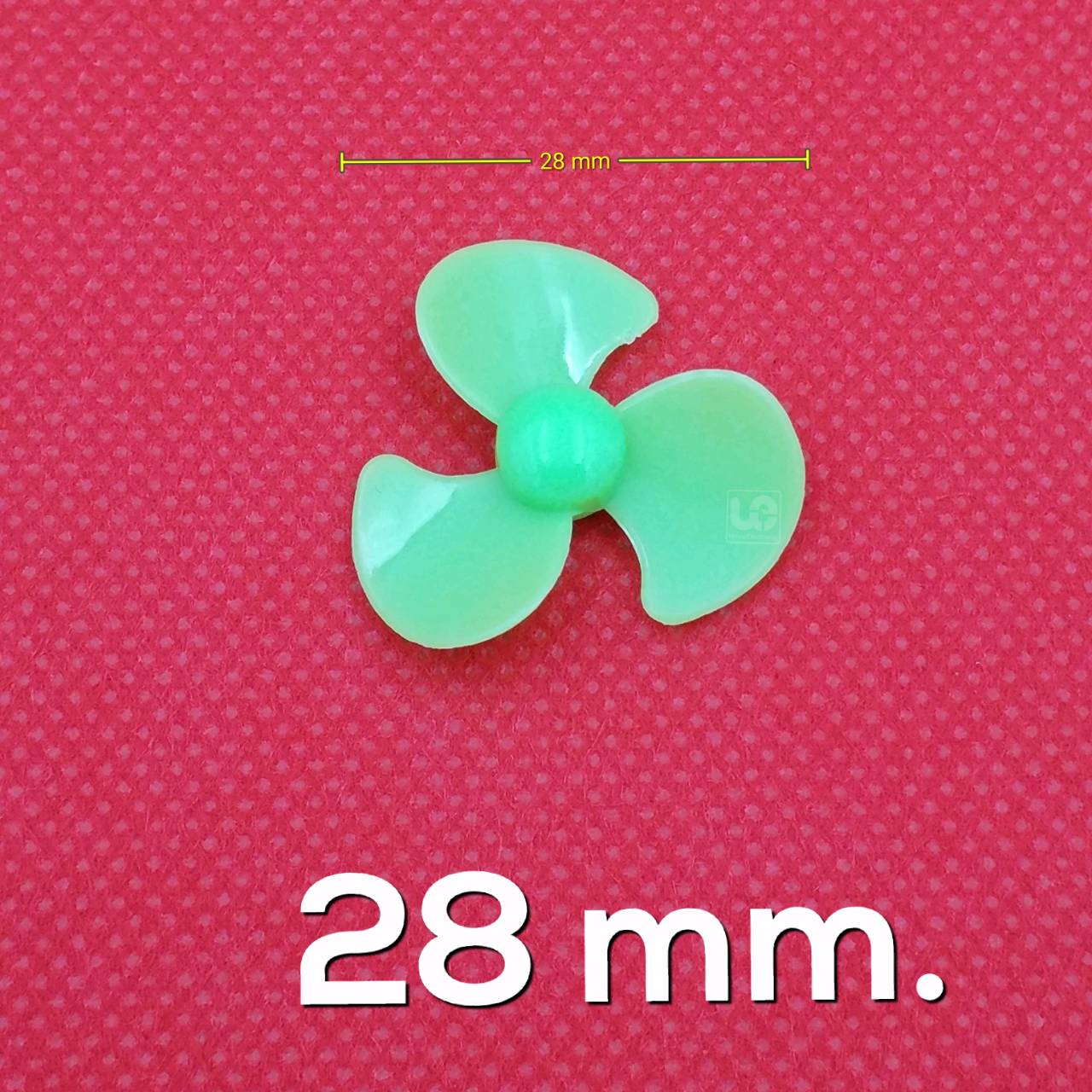 ใบพัด พลาสติก 28mm. ใบหนา 0.7mm. สำหรับทำพัดลม ใบพัดเรือ