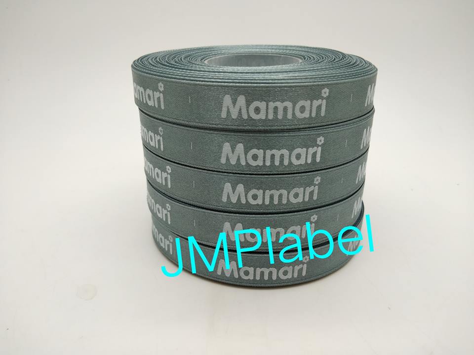 ป้ายคอเสื้อ เนื้อริบบิ้นซาติน 1.3 ซม. ริบบิ้นสีเทา 67 พิมพ์ขาว 5 ม้วน