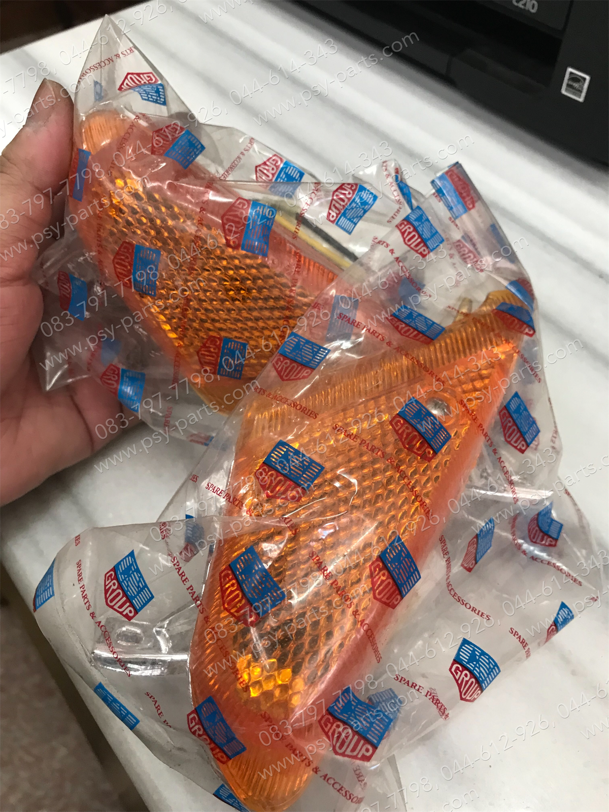 ไฟเลี้ยว JR 120 (T) ด้านหน้า สีส้ม (ราคาต่อคู่)