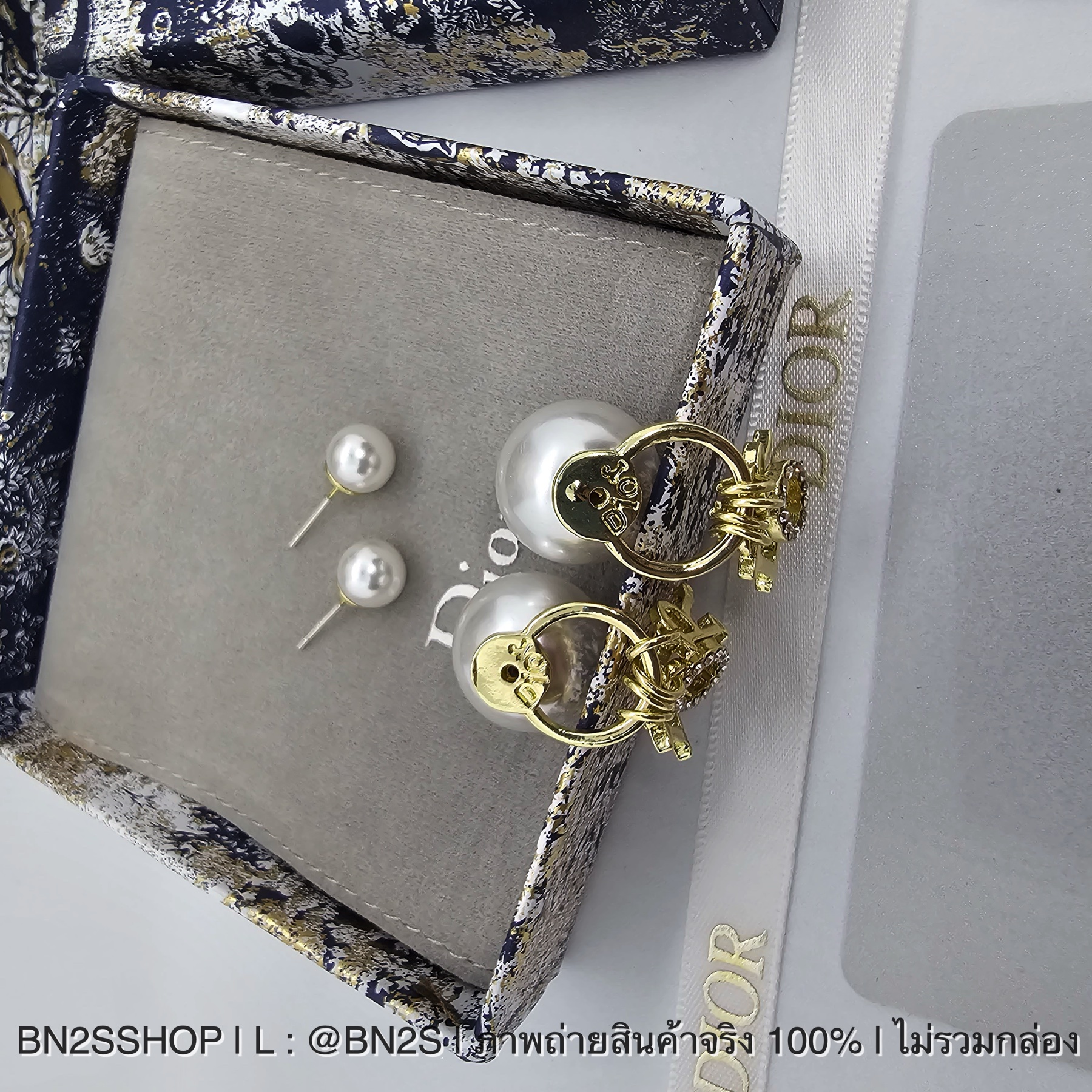 Dior Tribales Earrings ต่างหูทับหลังไข่มุก ห้อยจี้โลโก้ดิออ สีทอง งานสวย