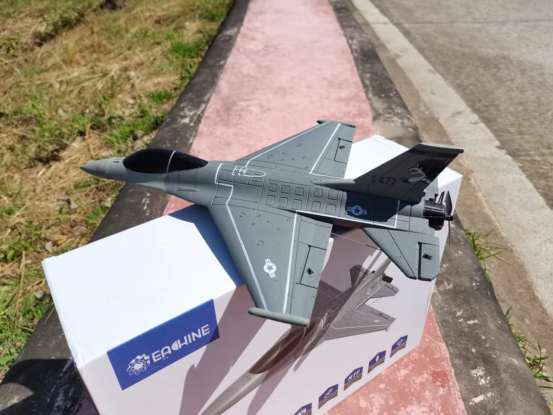 เครื่องบินบังคับวิทยุ Eachine Mini F16 Falcon 365mm Wingspan EPP 2.4G 6-Axis One Key Return Aerobatic RC Airplane