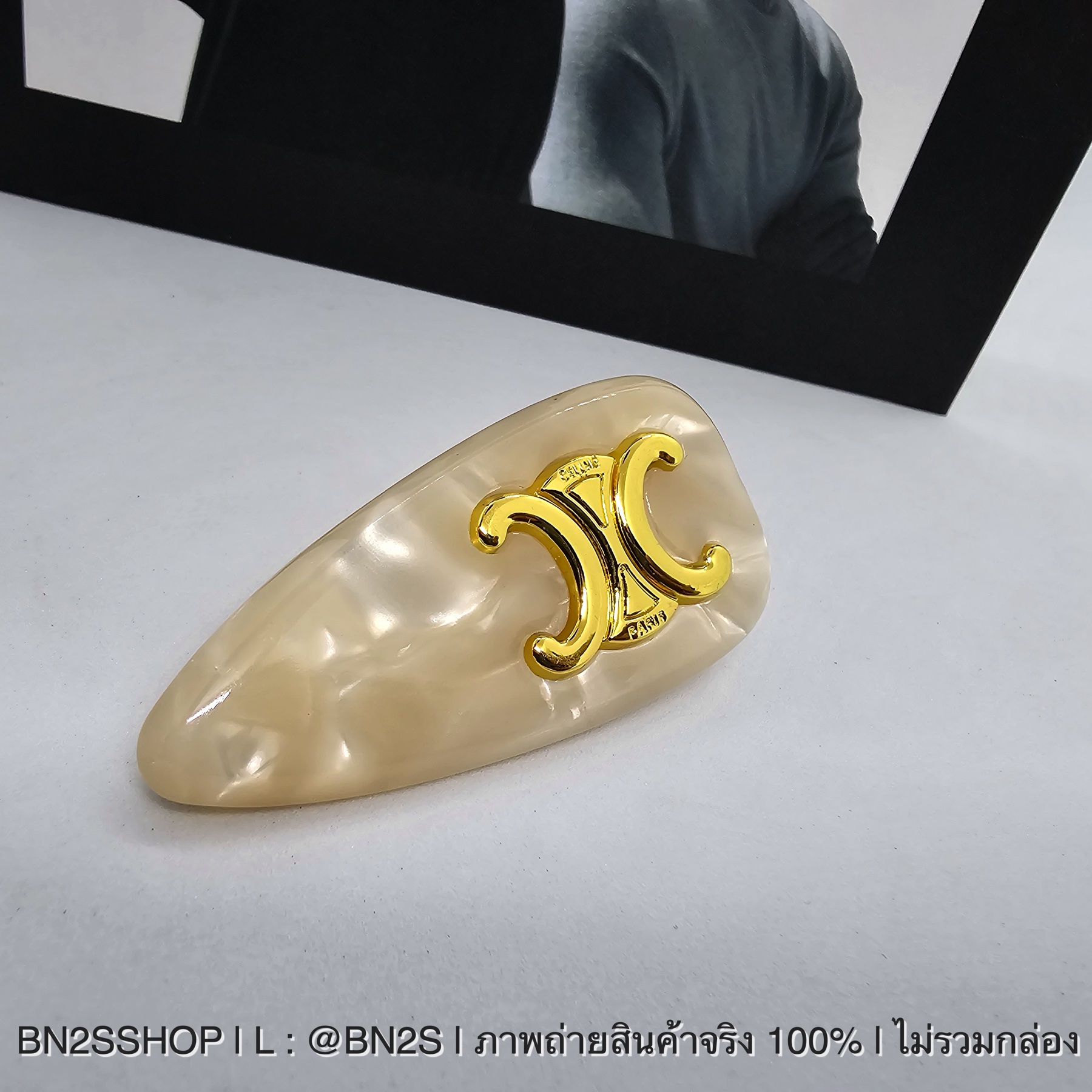 สีน้ำตาล | CELINE CL HAIR CLIP แบบเหลี่ยม กิ๊บติดผมลายทรีออม สี Dark Havana ลายอะคิลิคสีน้ำตาล