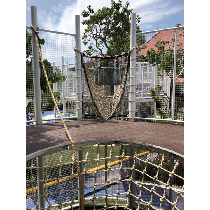 ตาข่ายปีนป่ายตาข่ายค่ายทหาร ปีนป่ายใยยักษ์ 18 มิล ตา 20x20CM.ตาข่ายปีนป่ายฐานลูกเสือเหมาะกับเด็กเล็ก-ผู้ใหญ่ ติดตั้งง่าย