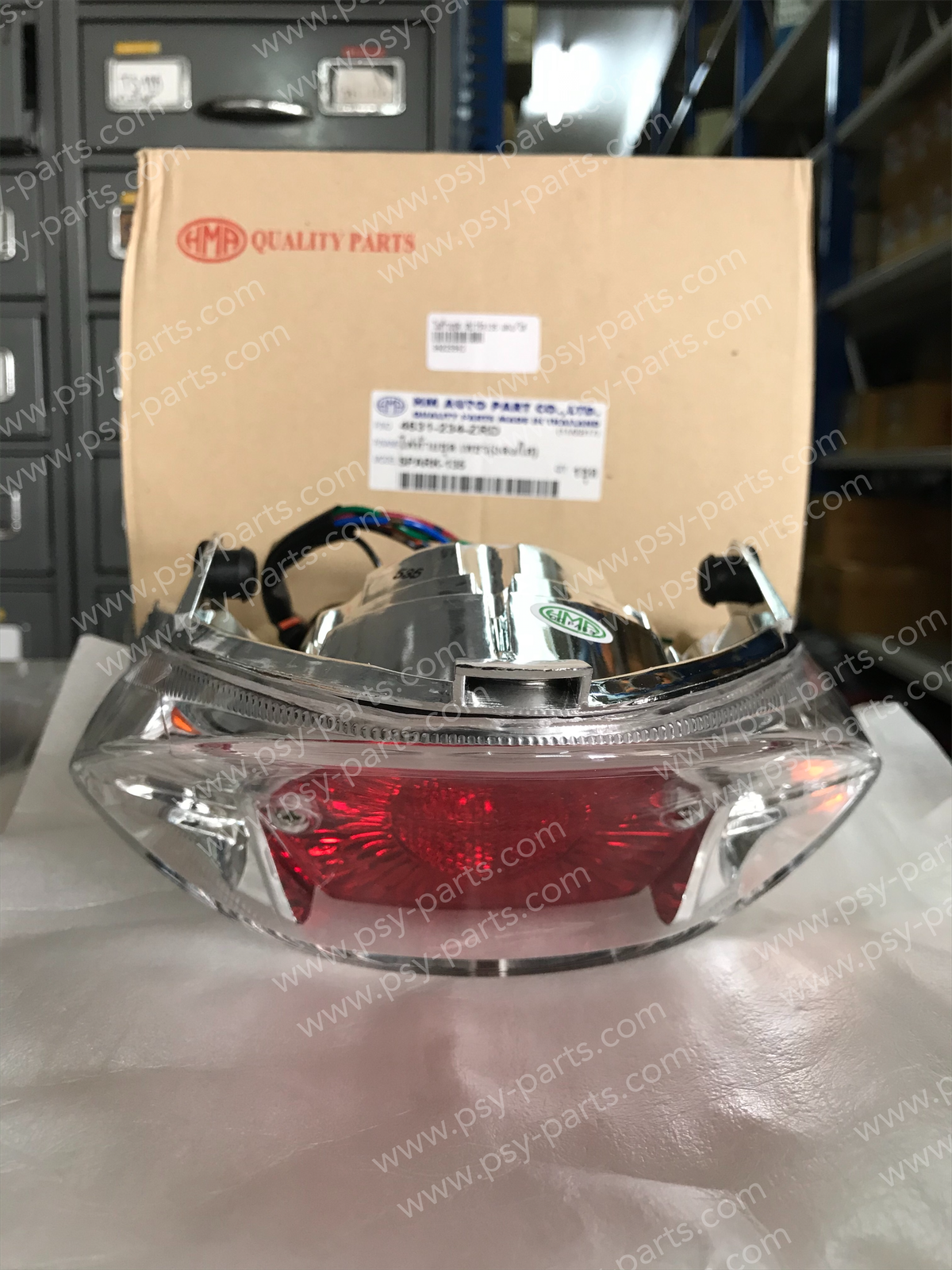 ไฟท้ายชุด SPARK 135, X 1R135 (ติดรถ) แดง/ใส