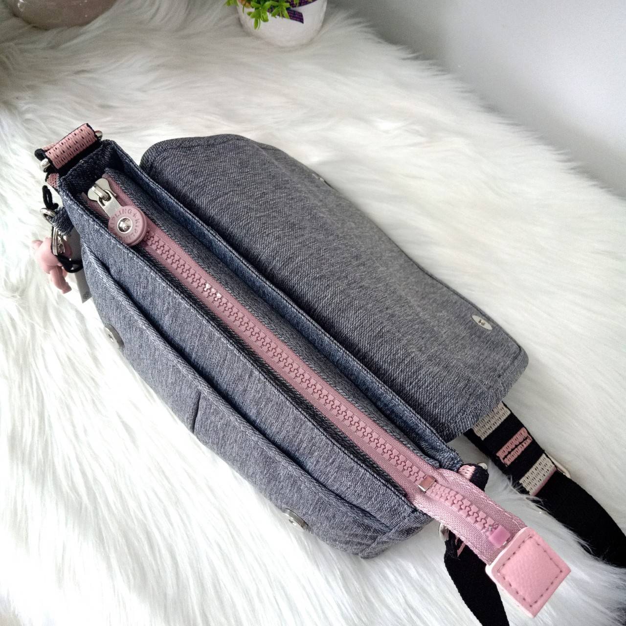 Kipling Shayna กระเป๋าสะพายไหล่ กระเป๋า ไนล่อน แท้