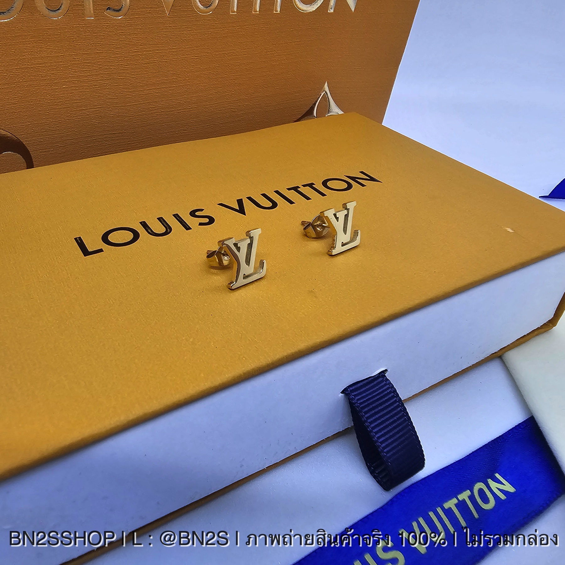 Louis Vuitton LV Studs Earrings อะไหล่ทอง โลโก้หลุย งานสวย ใส่ทน ก้านแข็งแรง