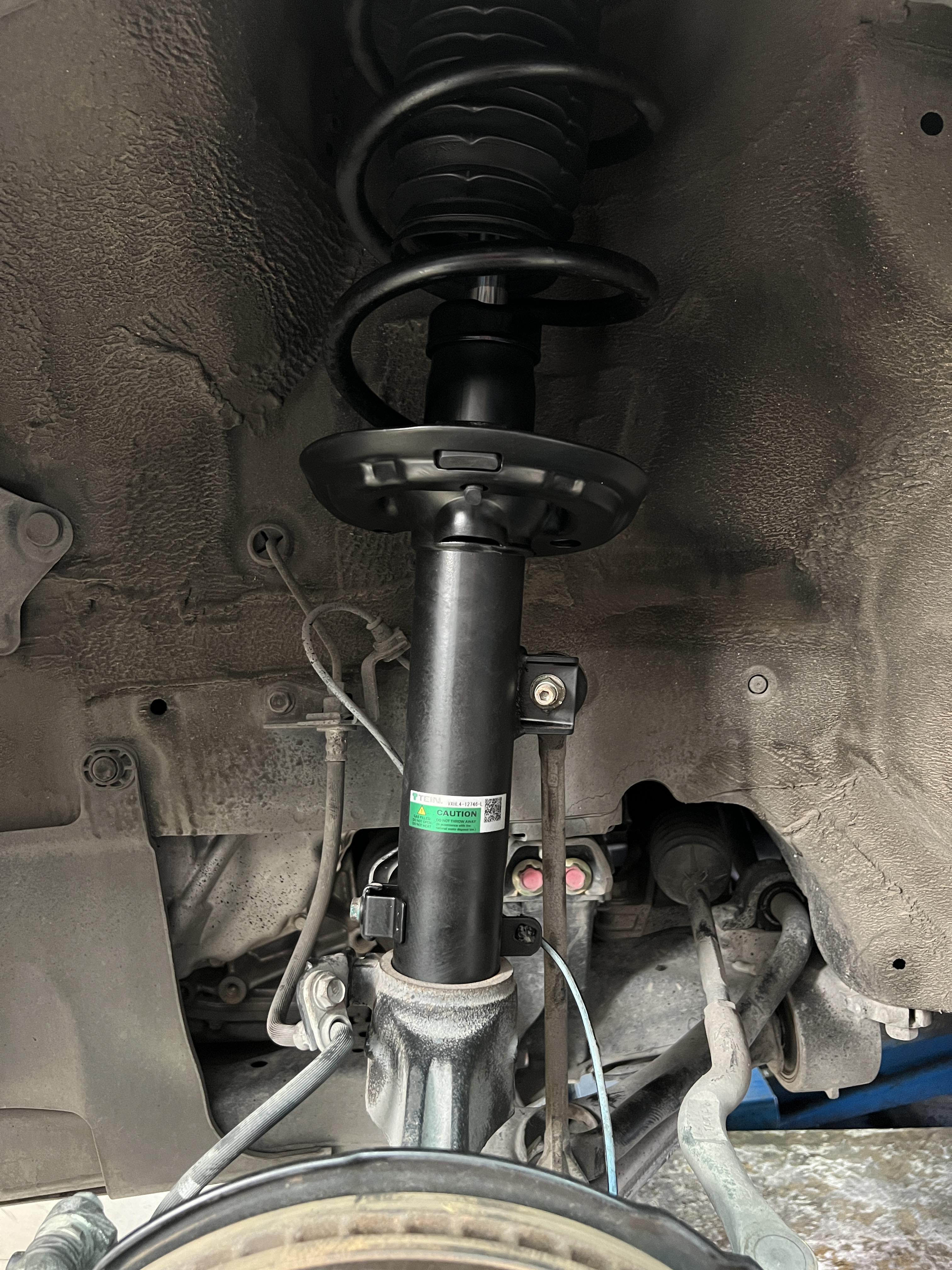 HONDA CRV เข้ารับบริการเปลี่ยนโช้ตอัพรถยนต์ [+] TEIN ENDURA PRO BASIC Location : https://goo.gl/maps/HrNUAZXPN94KvxZ98? รถยนต์มีปัญหาไม่รู้ต้องแก้ตรงไหน ทางเรายินดี ตรวจหาปัญหาและหาวิธีแก้ บอกลูกค้าก่อนลงมือทำเสมอด้วยราคาเป็นธรรม เวลาบริการ วันจันทร์-วันอาทิตย์ 09:00 น. - 17.30 น. #TeinEnduraproBasic #hondacrv #โช้คอัพ #ช่วงล่าง #โช๊ค #ยางรถยนต์