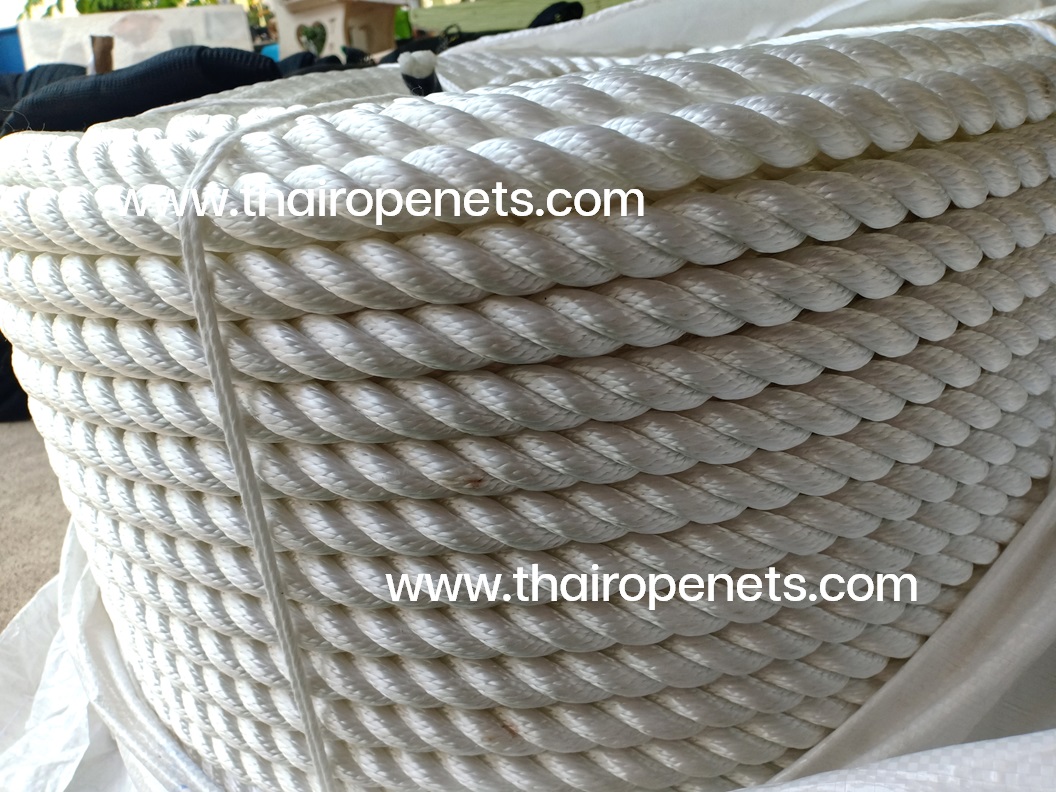 Polyester Rope Grade Aเชือกโพลีเอสเตอร์สีขาว 20 mm. Length 200 m.