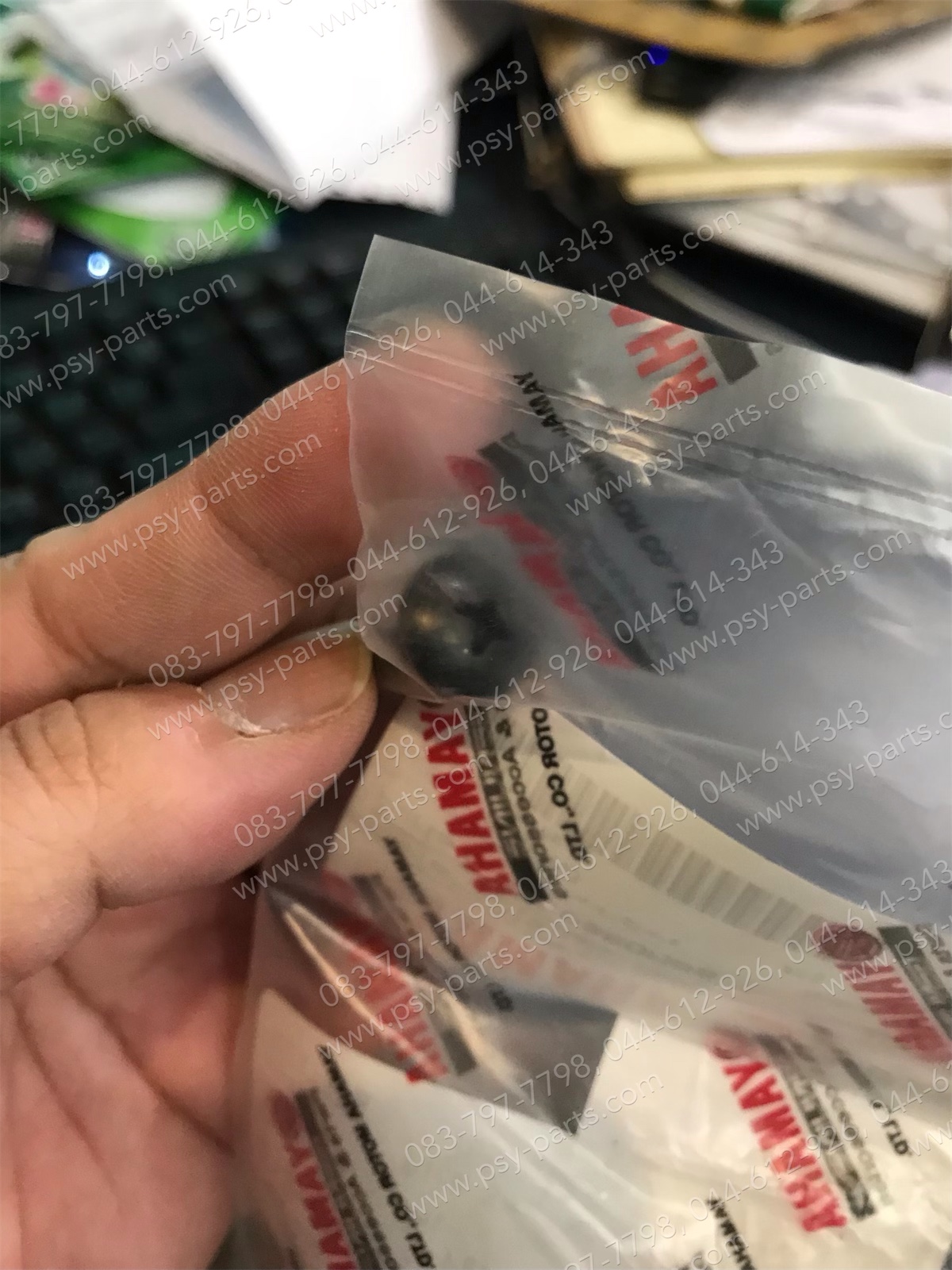 น็อตเตเปอร์หัวแฉก AEROX แท้ๆ 90149-05804