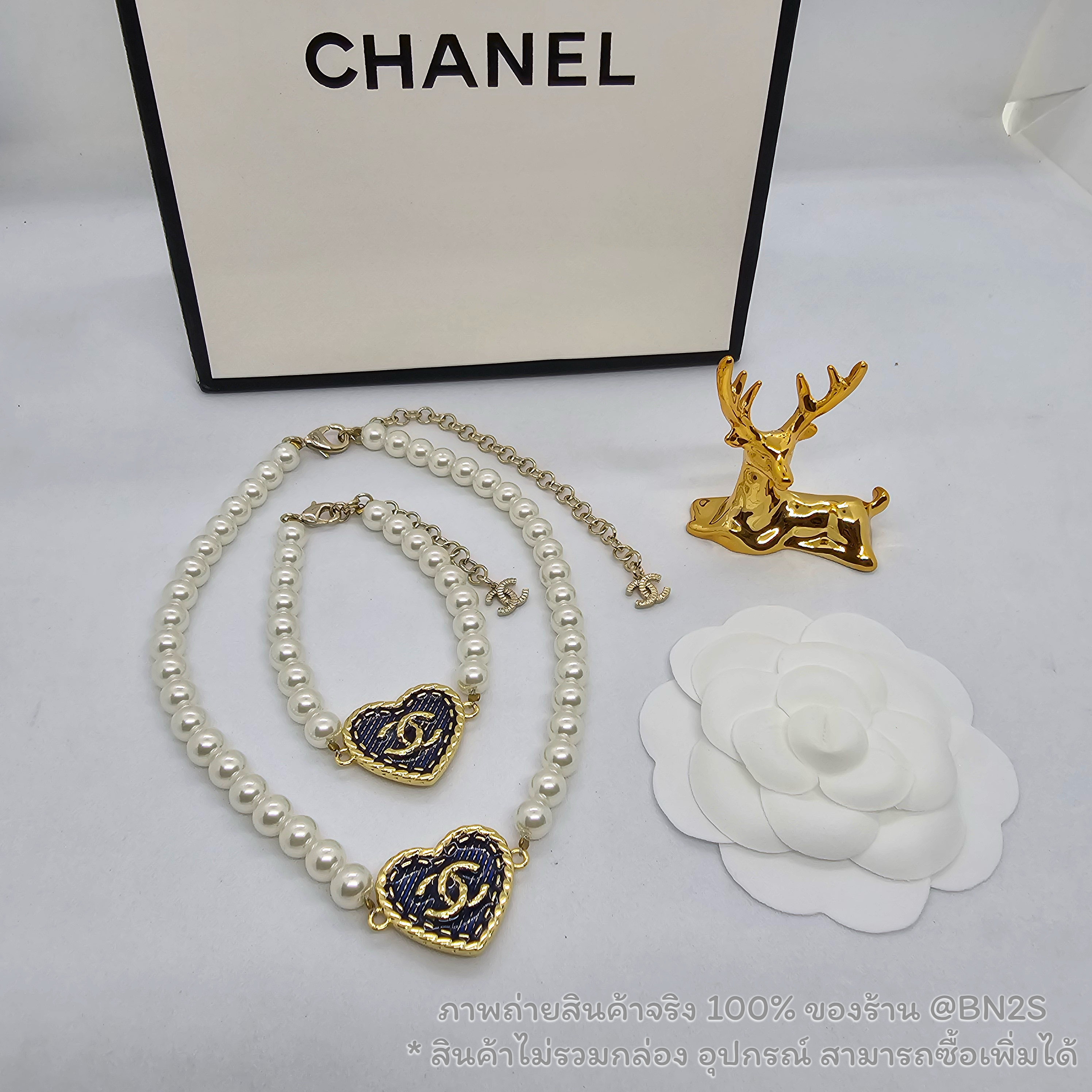 [ออริ] สร้อยคอ Chanel CC Heart Denim & Pearls Bracelet Blue/White Gold Hardware สร้อยคอไข่มุก จี้หัวใจน้ำเงิน