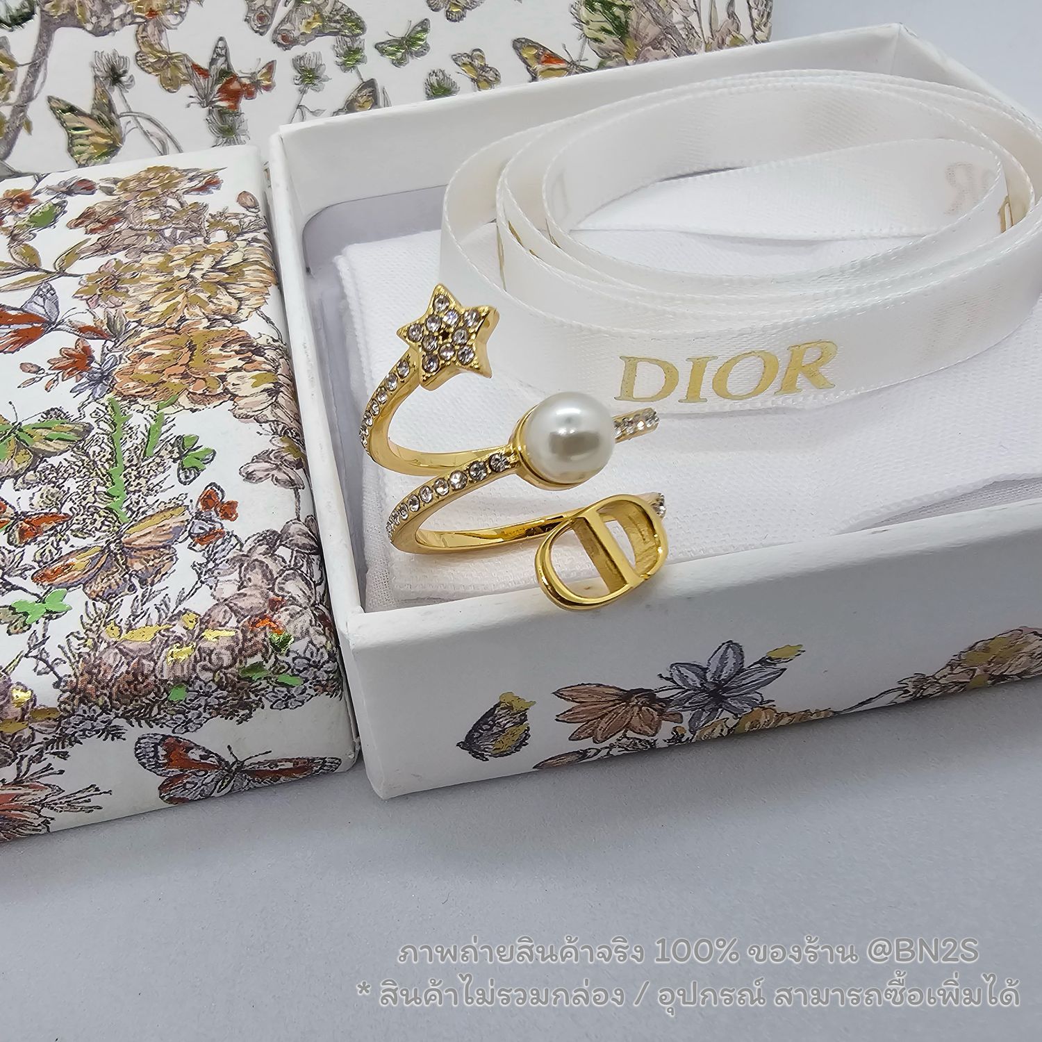 Dior [ออริ] CD STAR AND PEARL RING แหวนดิออ รูปเกลียวประดับดาว ไขมุก คริสตัล อะไหล่สีทอง งานสวยปั๊มด้านหลัง ภาพสินค้าจริง มีถุงซิปล็อค ถุงกระดาษให้ ไม่รวมกล่อง