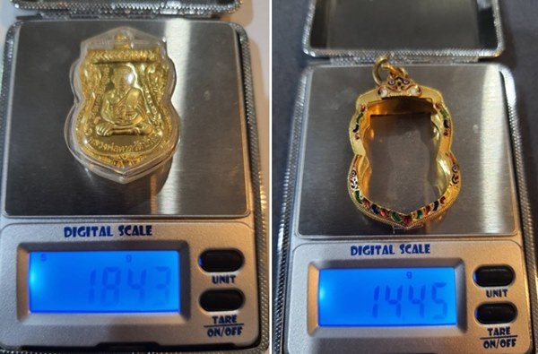 เหรียญเสมาหลวงพ่อทวด รุ่นเสาร์ ๕ มหามงคล ๑๐๐ ปี อาจารย์ทิม ปี ๒๕๕๕ เนื้อทองคำ หมายเลข ๓๑๘ พร้อมตลับทองคำหนัก ๑๔.๔๕ g พร้อมบัตรรับรองพระแท้จากเว็บ G