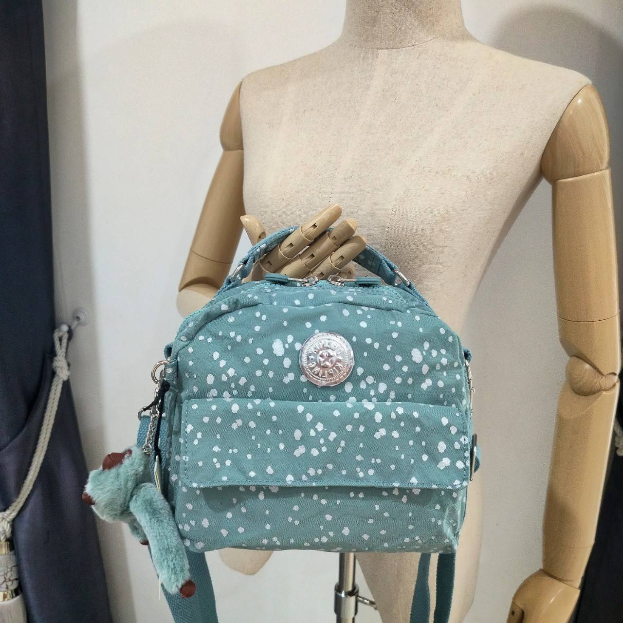 คิปลิ้ง Candy 2 ways backpack กระเป๋าเป้ สะพายข้าง กระเป๋าถือ KIPLING