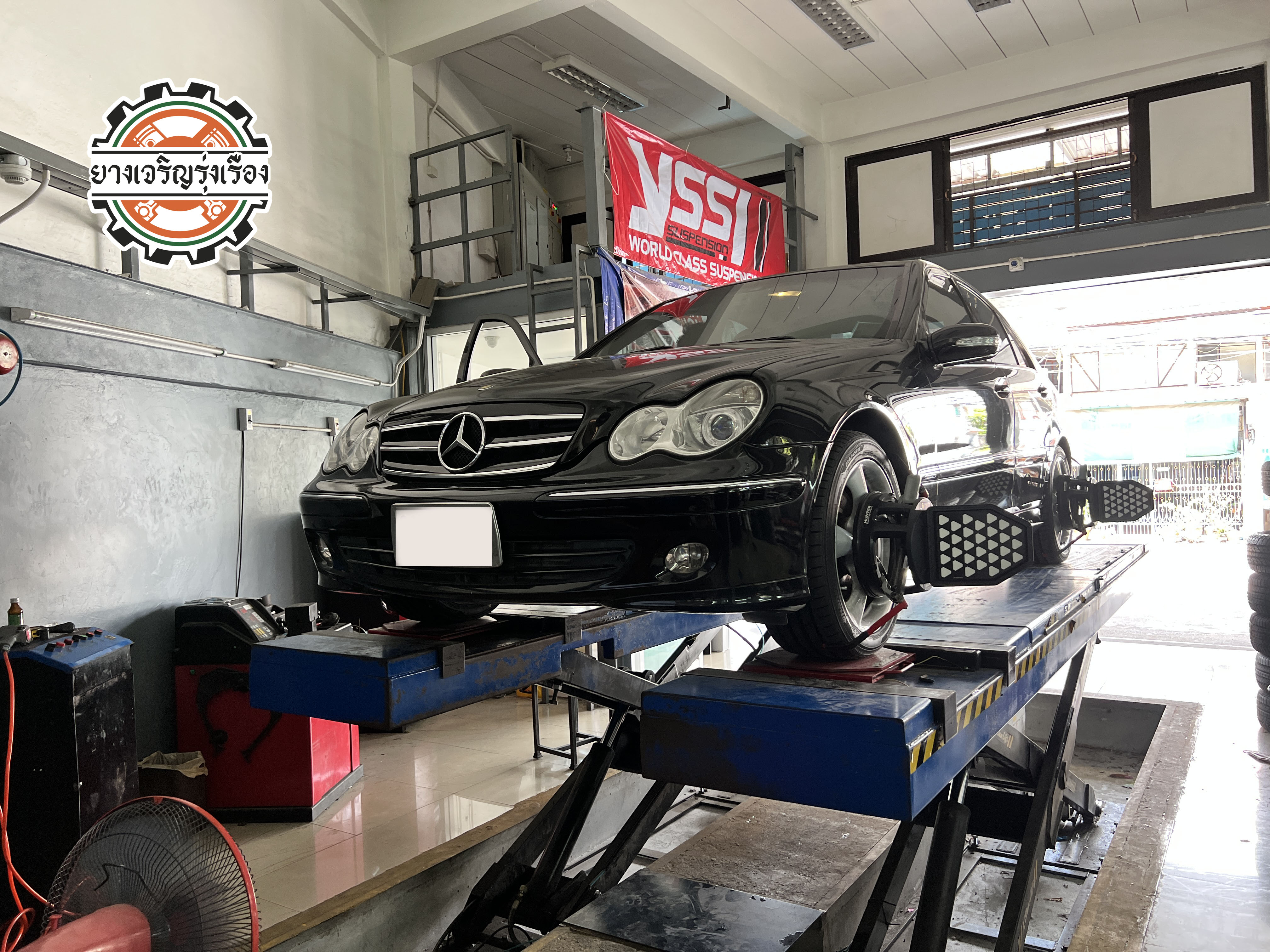 MERCEDES BENS เปลี่ยนยางรถยนต์เน้นใช้งานประจำวัน HANKOOK VENTUS PRIME3 ขนาด 225/45R17 𝙊𝙪𝙧 𝙎𝙚𝙧𝙫𝙞𝙘𝙚 บริการทางร้าน เรารับทำอะไรบ้าง 🔧 ติดตั้งยางแบบไร้รอย 100% 🔧 บริการสลับยาง ตามอายุ 🔧 มียางรถยนต์ทุกยี่ห้อให้เลือกซื้อ 🔧 เช็คช่วงล่าง แก้ปัญหาให้ตรงจุด 🔧 บริการล้างลิ้นปีกผีเสื้อ 🔧 บริการเช็คระยะรถยนต์ 🔧 เปลี่ยนถ่ายของเหลวทั้งระบบ 🔧 ตั้งศูนย์ด้วยเครื่อง HUNTER นำเข้าจาก USA สอบถามข้อมูลเพิ่มเติม หรือนัดหมายเข้ารับบริการ Tel : 08-6569-1915 Tel : 08-6544-5963 Line id : @88rw Tiktok : https://www.tiktok.com/@88rwycrr Youtube : https://youtube.com/@88rw Facebook : https://www.facebook.com/88rwtire Location : https://goo.gl/maps/HrNUAZXPN94KvxZ98?coh=178573&entry=tt #รถยนต์มีปัญหาไม่รู้ต้องแก้ตรงไหน ทางเรายินดี ตรวจหาปัญหาและหาวิธีแก้ บอกลูกค้าก่อนลงมือทำเสมอราคาเป็นธรรมไม่เอาเปรียบ สบายใจคุณลูกค้า ---------------------------------- ดูแลให้คำปรึกษาทุกปัญหาคาใจ ไม่ทิ้งลูกค้า มีบริการหลังการขาย 【ให้ผู้เชี่ยวชาญของเรา ดูแลรถคุณ】 ร้านยางเจริญรุ่งเรือง ยินดีต้อนรับครับ ---------------------------------- #โช๊คอัพรถยนต์ #monroe #yss #kayaba #profender #ร้านยางเจริญรุ่งเรือง #นนทบุรี #งามวงศ์วาน #amsfix #บริการช่วงล่างรถยนต์ #ซ่อมบำรุงช่วงล่าง #เซทอัพโช๊คอัพรถยนต์