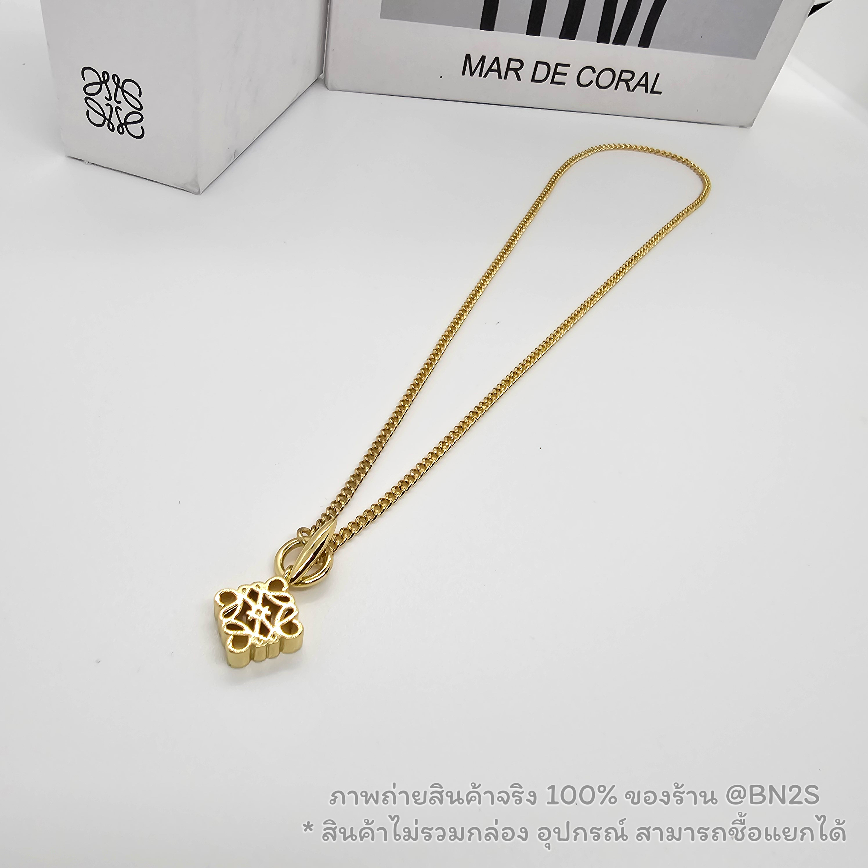 Loewe Anagram Pendant necklace สร้อยคอโลเอ งานสายโซ่สีทอง จี้ห้อยโลโก้ งานปั๊มทุกจุด 1:1 งานเทียบแท้ใส่ทน