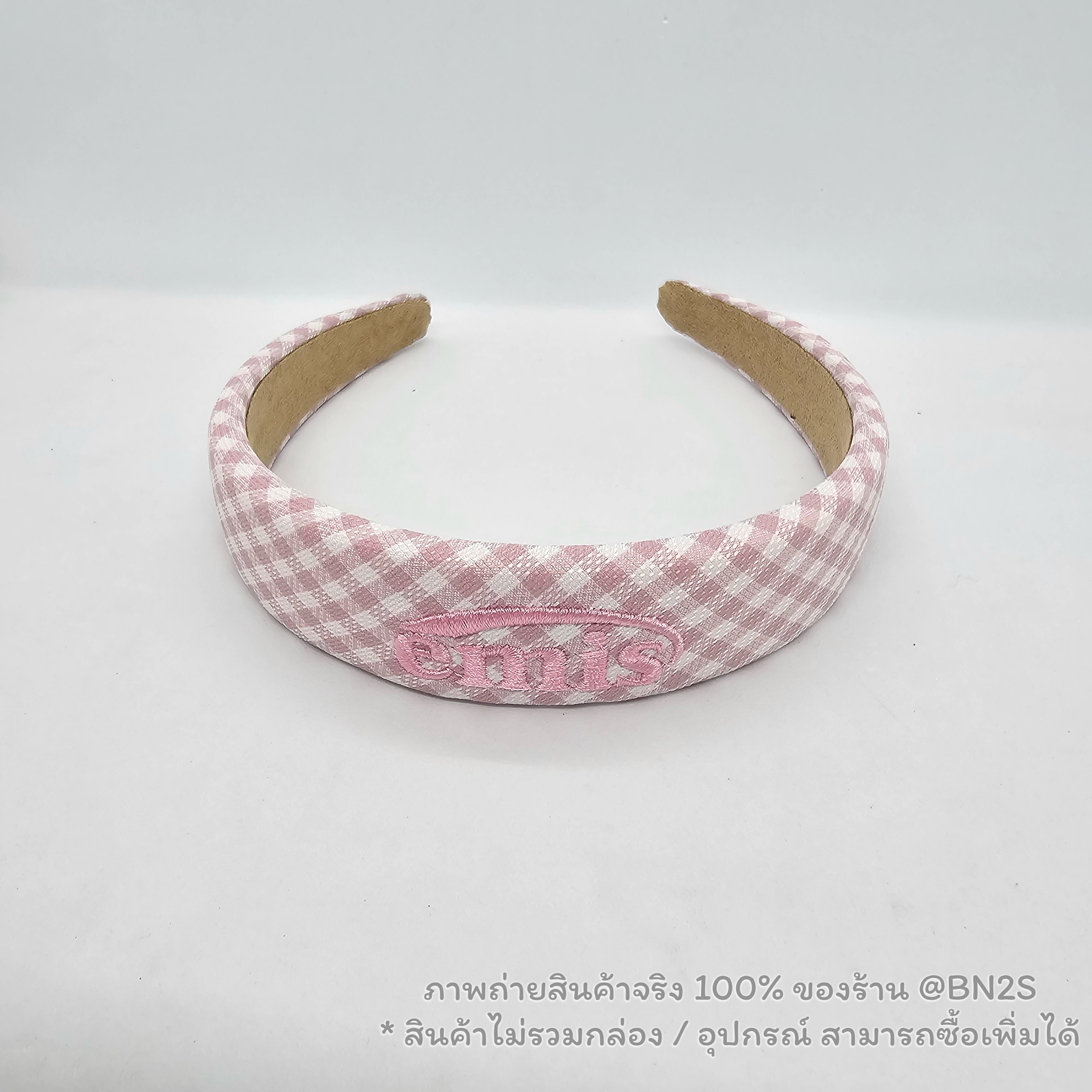 สีชมพู | ที่คาดผมอีมีส แบรนด์เกาหลี Emis Gingham Check Hairband ลายตาราง ปั๊กโลโก้ EMIS รุ่นใหม่ชนช๊อป พร้อมส่งในไทย ราคาไม่แพง ไม่มีกล่อง อุกรณ์