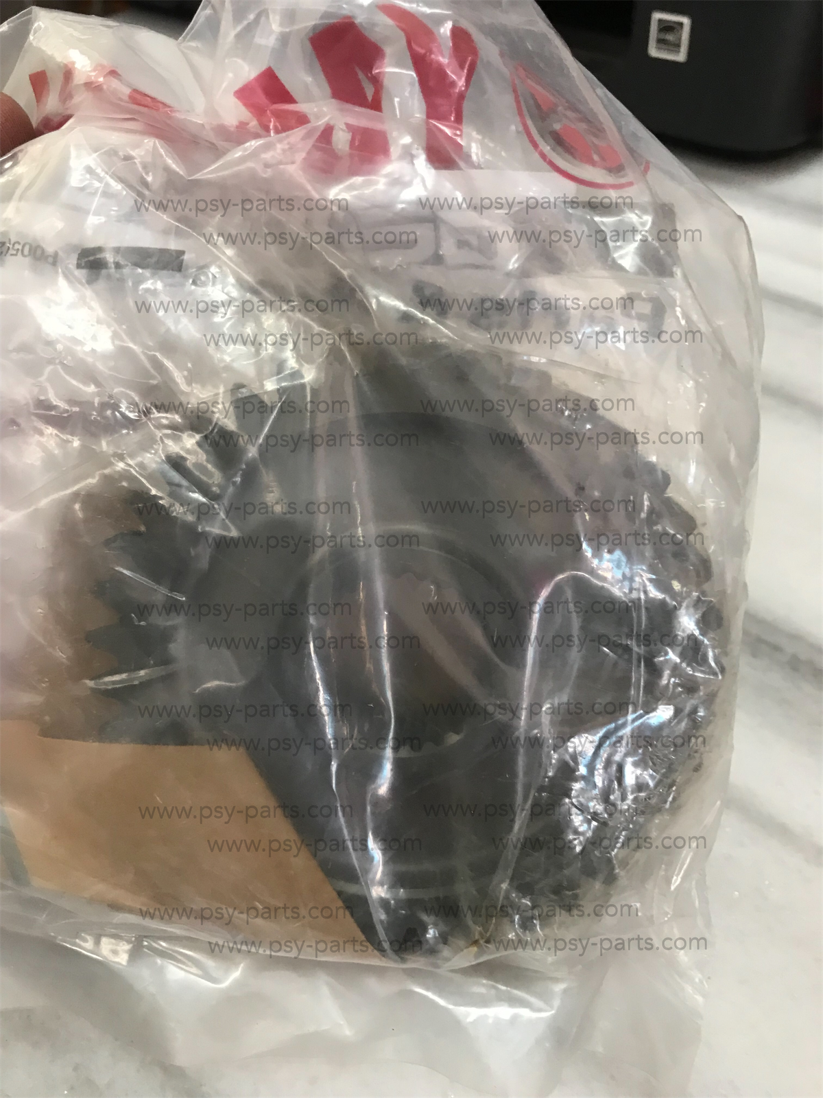 เฟืองติดเพลาล้อหลัง GT 125 แท้ๆ 39 ฟัน 2PH-E7211-10, 2PH-E7211-50