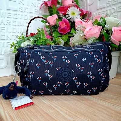 SALE! คิปลิ้ง Kipling กระเป๋าสะพายข้างReth