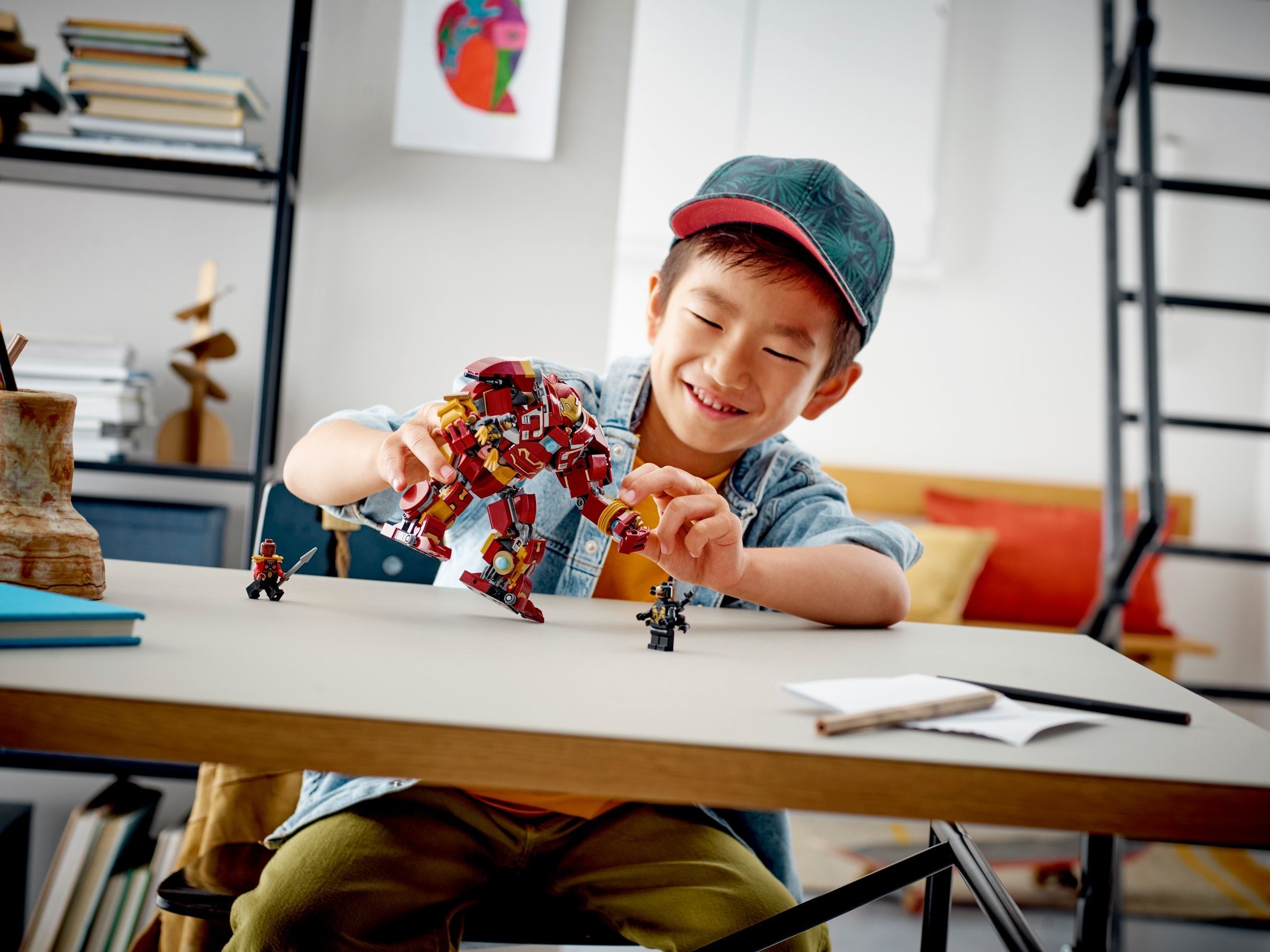 LEGO Super Heroes Marvel เลโก้ 76247 The Hulkbuster: The Battle of Wakanda