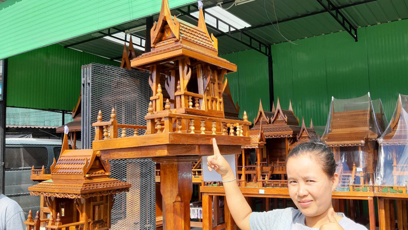 ศาลพระภูมิถูกสุด