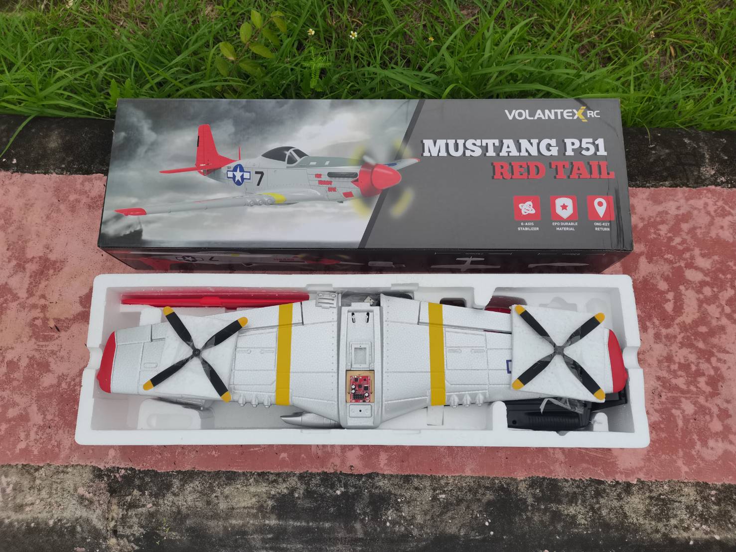เครื่องบินบังคับวิทยุ Volantex Mustang P-51D Brushless RTF