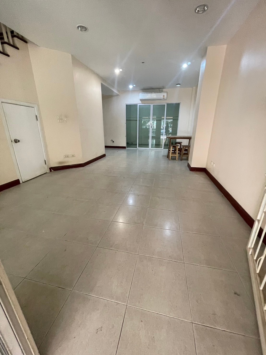 ขายบ้าน หมู่บ้านภุมรินทร์ 807/107 ติดสวนสาธารณะ ใกล้ห้างเซียร์รังสิต