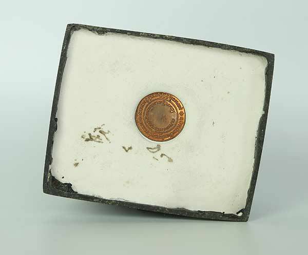 พระบูชาหลวงพ่อทวด วัดช้างให้ จังหวัดปัตตานี เนื้อทองเหลืองรมดำ พ.ศ.๒๕๔๔ หน้าตัก ๔ นิ้ว