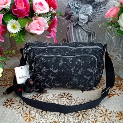 กระเป๋าคิปลิ้ง กระเป๋าคิปลิง KIPLING RETH กระเป๋าสะพายข้าง