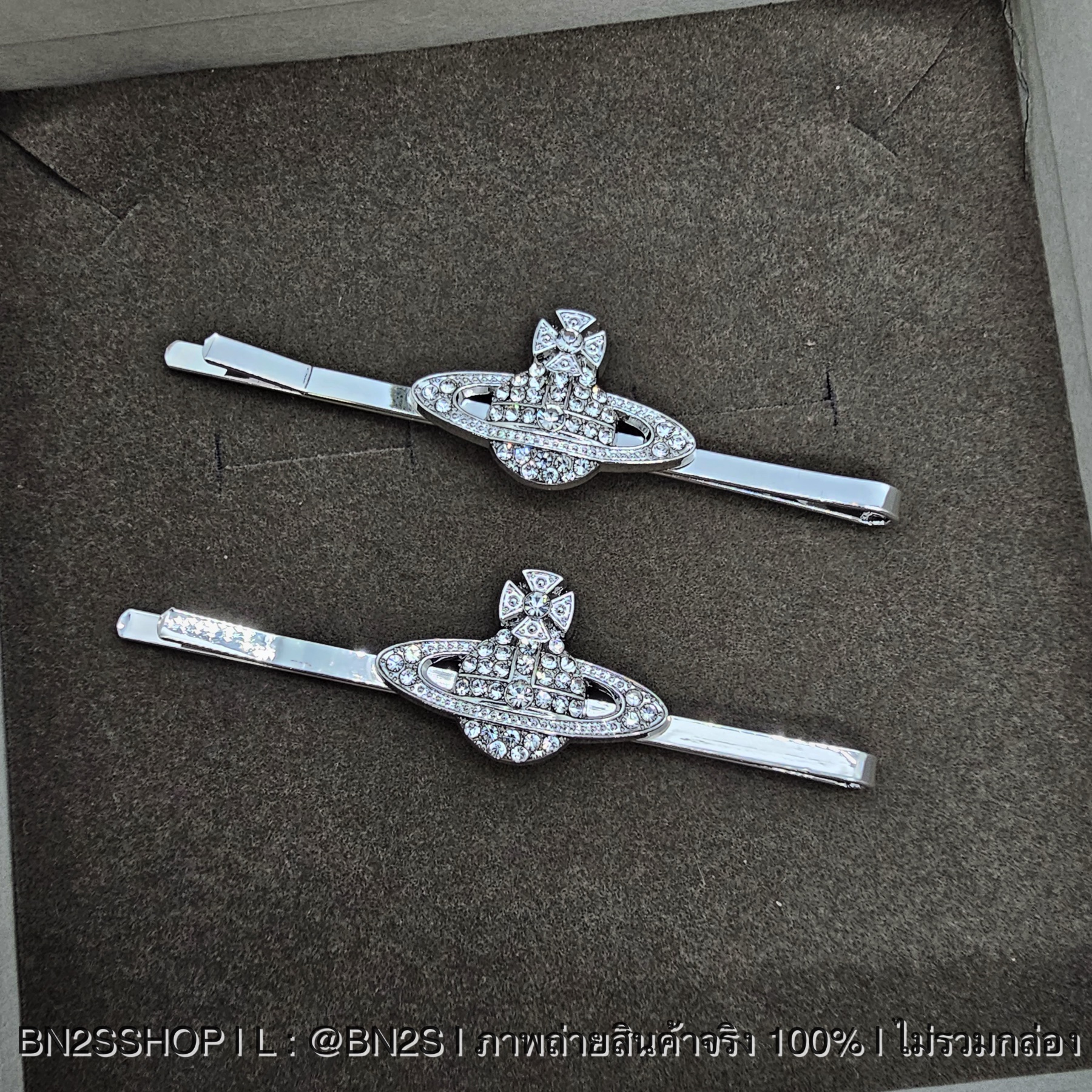 1 คู่ Vivienne Westwood Mini Bas Hair Clips กิ๊บหนีบผมวิเวียน สีเงิน ติดโลโก้ดาวเสาร์วิเวียน