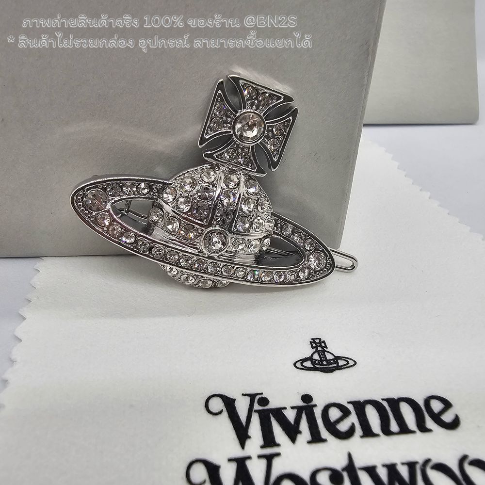 สีเงิน | Vivienne Westwood Corinne crystal-embellished Hair Clip กิ๊บติดผม จี้ดาวเสาร์ วิเวียนเวสวู๊ด อะไหล่เงิน - ทองปั๊มหลัง ภาพงานจริงพร้อมส่ง ราคา 189฿ ไม่รวมกล่อง