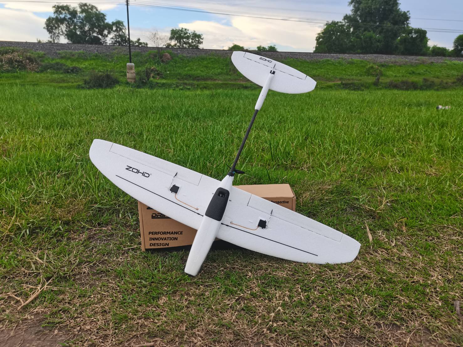 ZOHD DRIFT 870MM FPV เครื่องร่อนบังคับวิทยุ RTF ชุดพร้อมบิน
