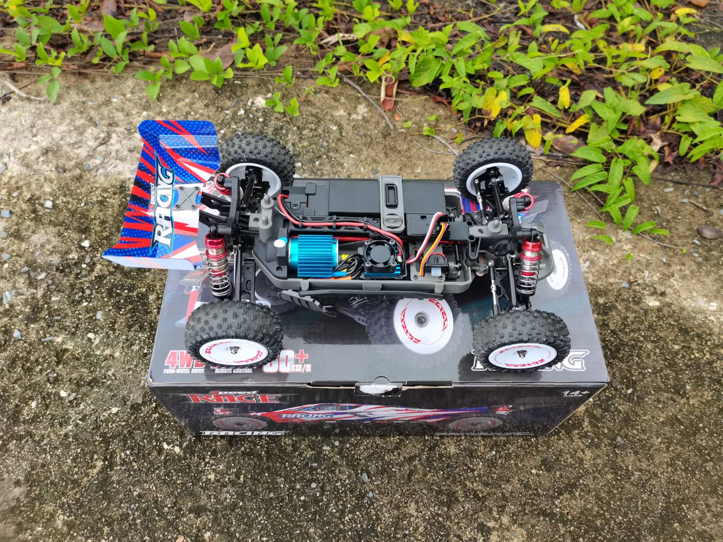 รถบังคับ WLTOYS 124008 RC 60KM/H 2.4GHZ มอเตบรัชเลสระบบ สปีดคอลโทล ระบายความร้อนด้วยพัดลม ชุดพร้อมเล่น RTF