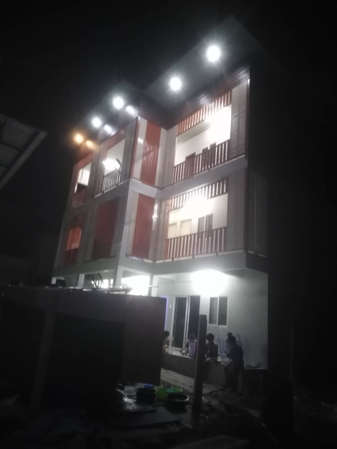 ขายบ้านพัก+หอพัก พร้อมอยู่ ทำเลย์สวย อยู่ใกล้ตลาดไท