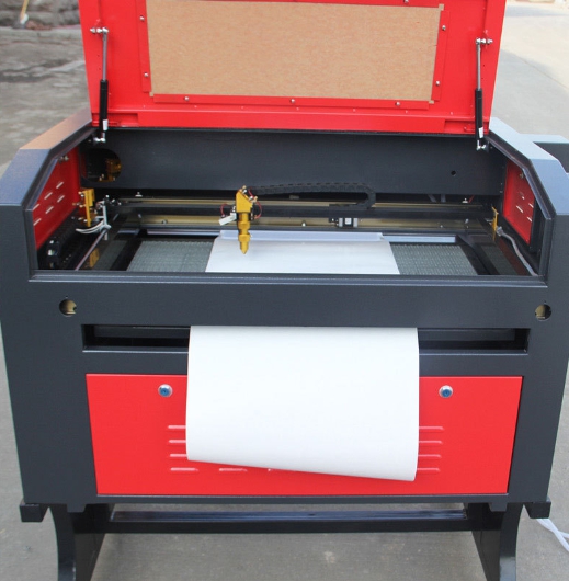 เครื่องแกะสลักเลเซอร์ รุ่น GY-470/60w