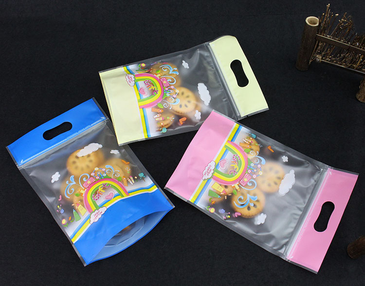 ถุงซิปล็อคขุ่น ก้นตั้ง ลายรุ้งกินน้ำ*****(1 แพค 50 ซอง)*****