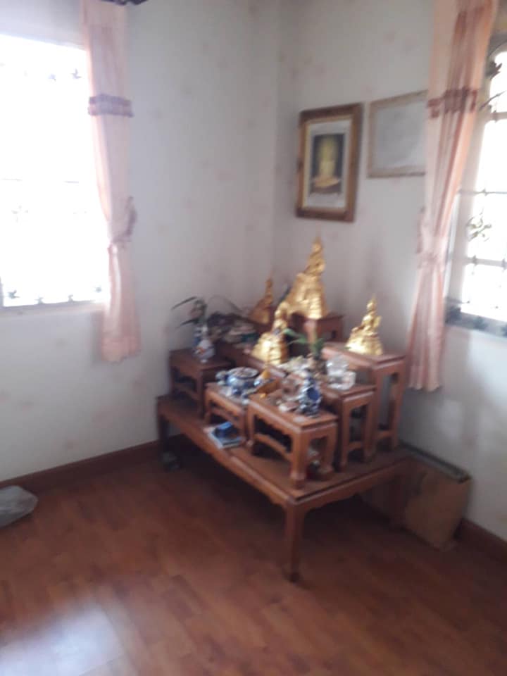 ขายบ้านเนื้อที่ 80 ตารางวา สามห้องนอน สามห้องน้ำ