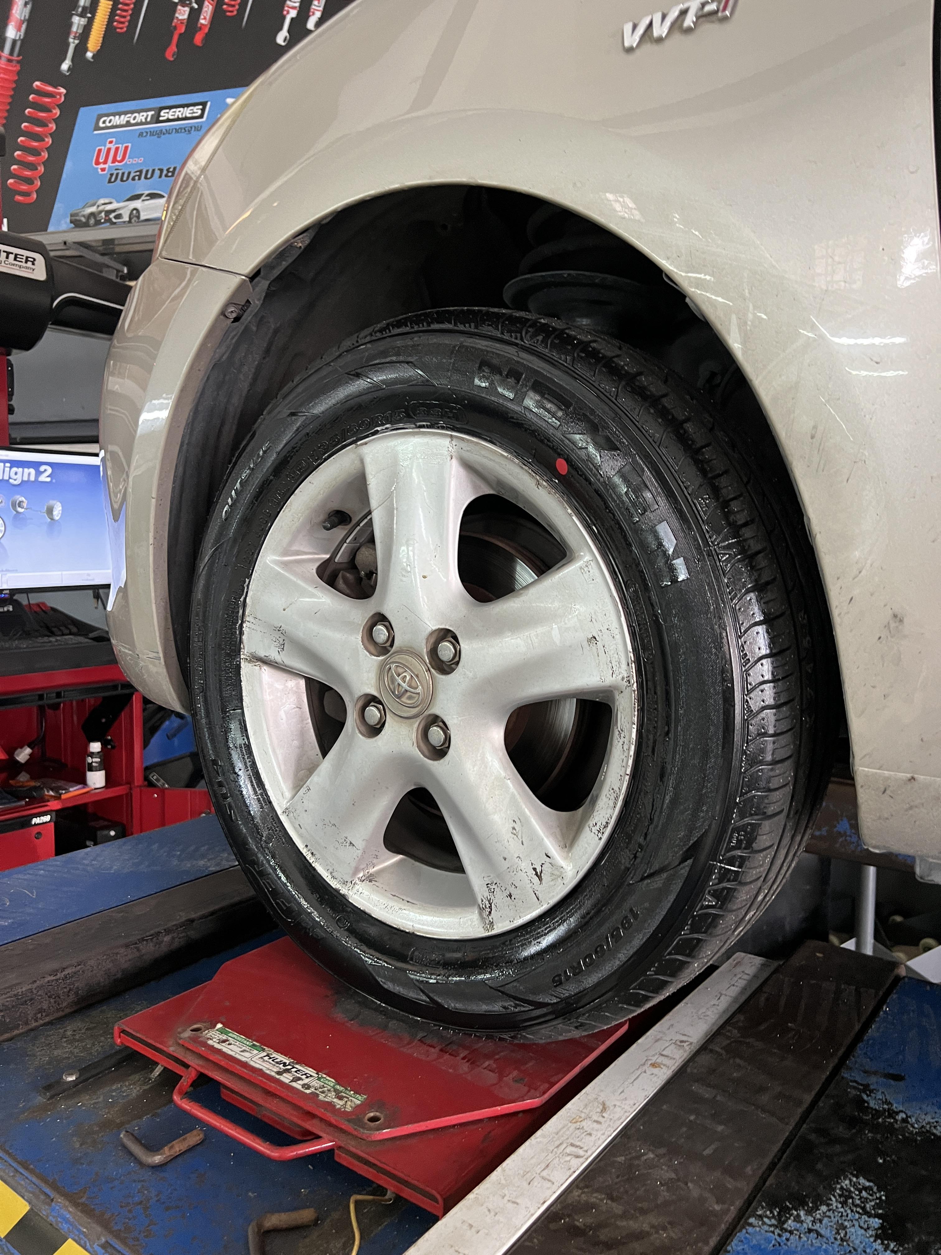 TOYOTA VIOS GEN2 เปลี่ยนยางใช้งาน [+] NEXEN SU4 195/60R15 *เฉาพาะ NEXEN ประกันยาง 1 ปี หรือ 25,000 กม. บาด บวม เบียด แตก ระเบิด เปลี่ยนเส้นใหม่ ครับ สอบถามข้อมูลเพิ่มเติม หรือนัดหมายเข้ารับบริการ โทร. 08-6569-1915 Location : https://goo.gl/maps/HrNUAZXPN94KvxZ98? รถยนต์มีปัญหาไม่รู้ต้องแก้ตรงไหน ทางเรายินดี ตรวจหาปัญหาและหาวิธีแก้ บอกลูกค้าก่อนลงมือทำเสมอด้วยราคาเป็นธรรม เวลาบริการ วันจันทร์-วันอาทิตย์ 09:00 น. - 17.30 น. #toyotavios #Nexen #โช้คอัพ #ช่วงล่าง #โช๊ค #ยางรถยนต์