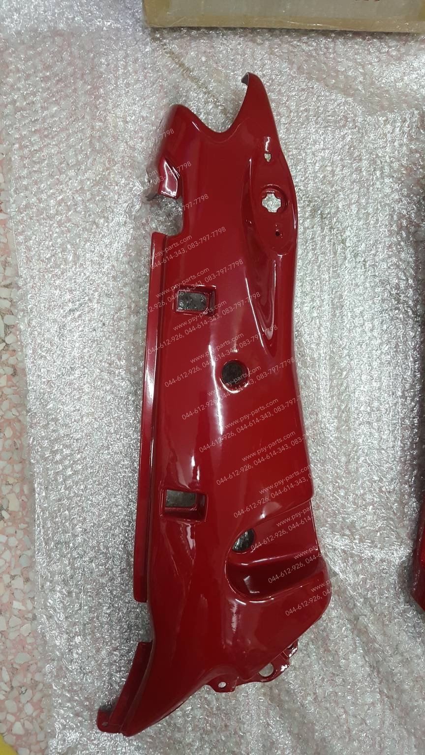 ฝาครอบข้างหลังซ้าย-ขวา LEO (AS 120) (T) สีแดงสด (K30)