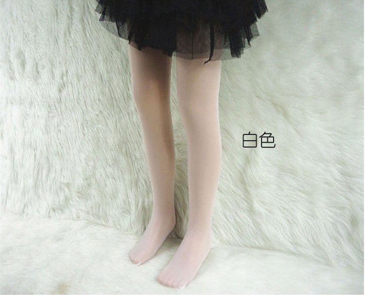 ถุงน่องเด็ก สีขาวโปร่งแสง แบบเรียบ