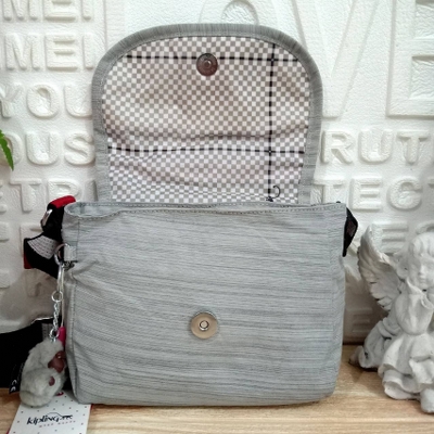 กระเป๋าสะพาย Kipling CROSSBODY BAG วินเทจอ่ะ
