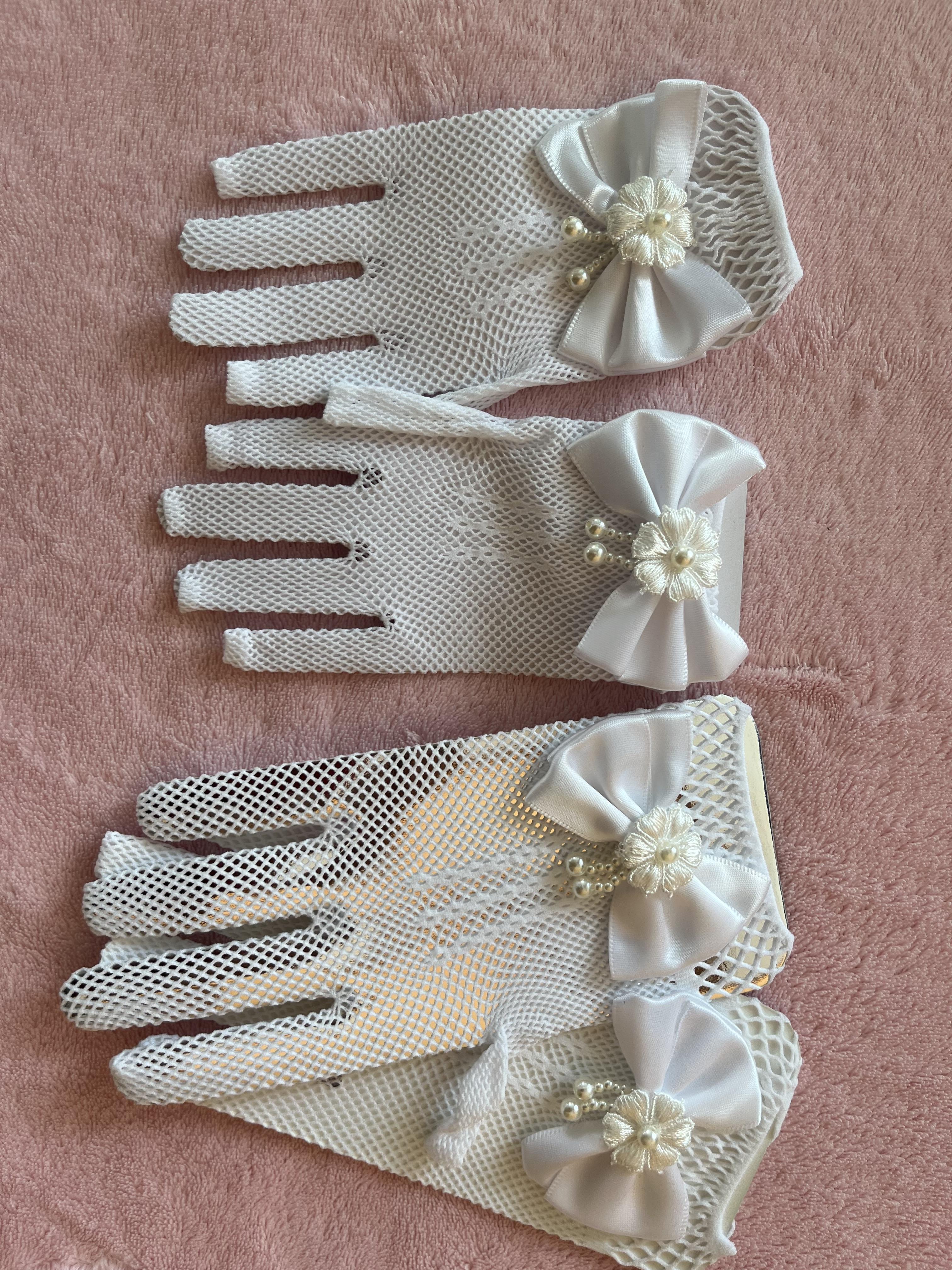 ถุงมือเด็กออกงานสีดำตาข่ายยืด 4-15 ขวบ แบบฟรีไซส์ แต่งโบว์สวย