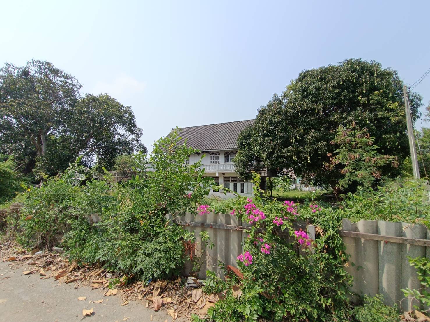 ขายบ้านที่ตำบลสัตหีบ อำเภอสัตหีบ จังหวัดชลบุรี เนื้อที่ 685.70 ตารางวา ใกล้ห้างแมคโคร สัตหีบ