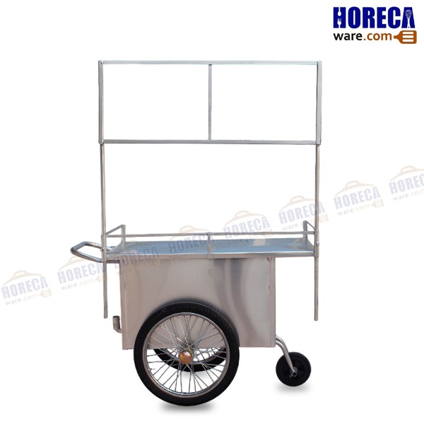 The cart is 130 cm wide and 70 cm wide. It has a frame with a logo of the cart.