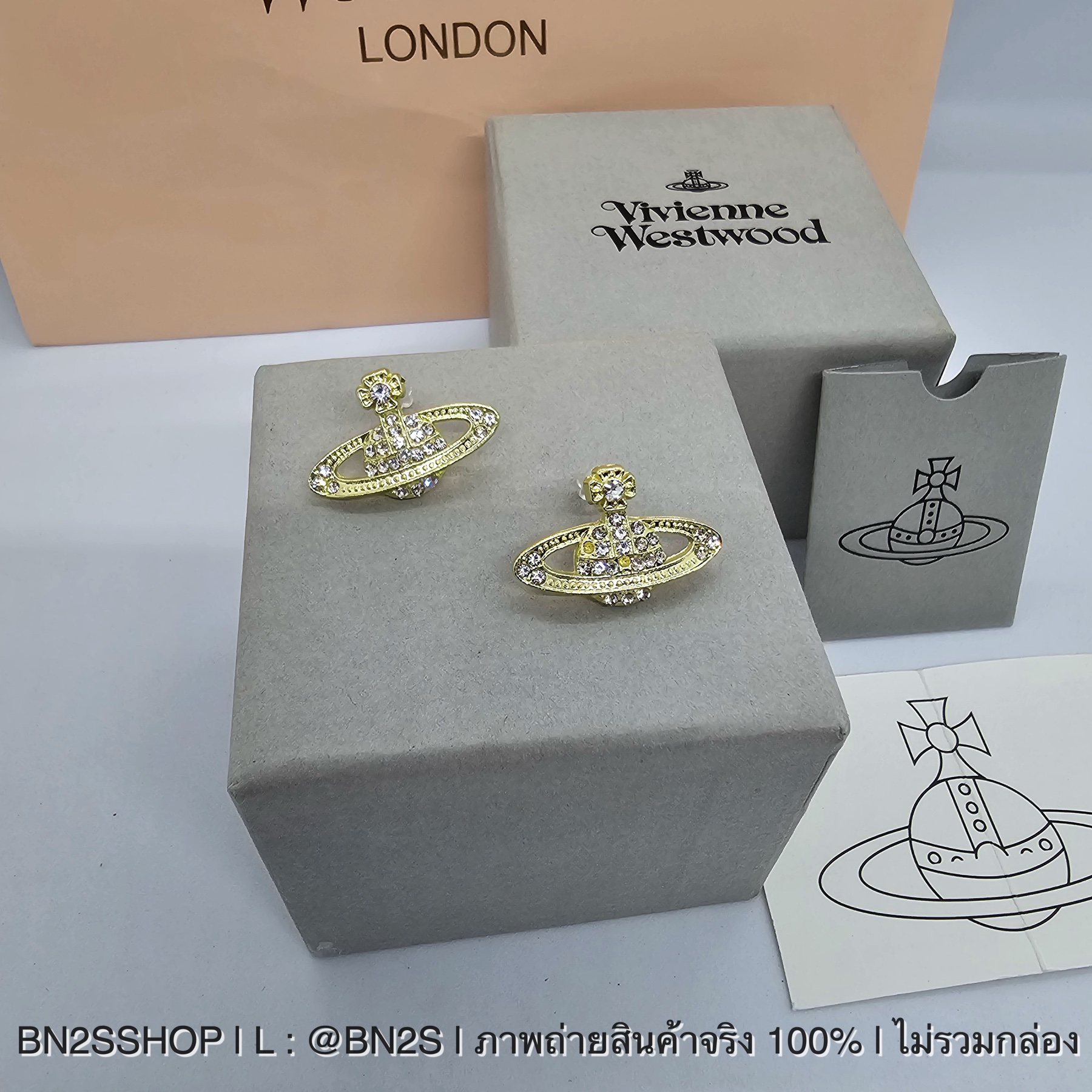 สีเงิน | Vivienne Westwood Mini Bas Earrings ต่างหูวิวเวียน จี้ดาวเสาร์ รุ่นคลาสสิค ปั๊มแบรนด์ ด้านหลัง ราคาไม่แพง